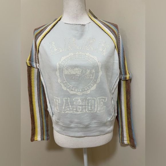 NWT WE THE Free People Size Medium Lake Tahoe Sweatshirt size S
Retail $138 - Picture 3 of 10